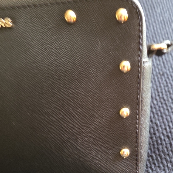 Michael Kors Sandrine Black Leather Crossbody w/Gold Studs, Zip Closure...NWOT - Picture 3 of 10